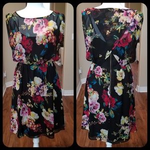 $10 Clearance Floral Dress Size Med